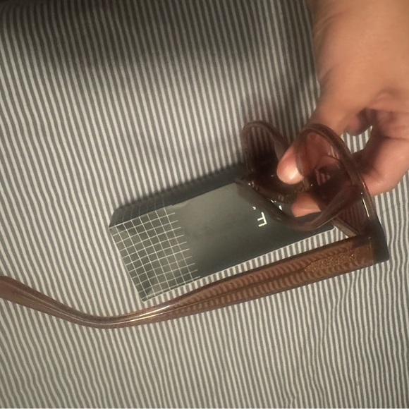 COPY - COPY - DIFF Maya Sunglasses - Picture 2 of 5